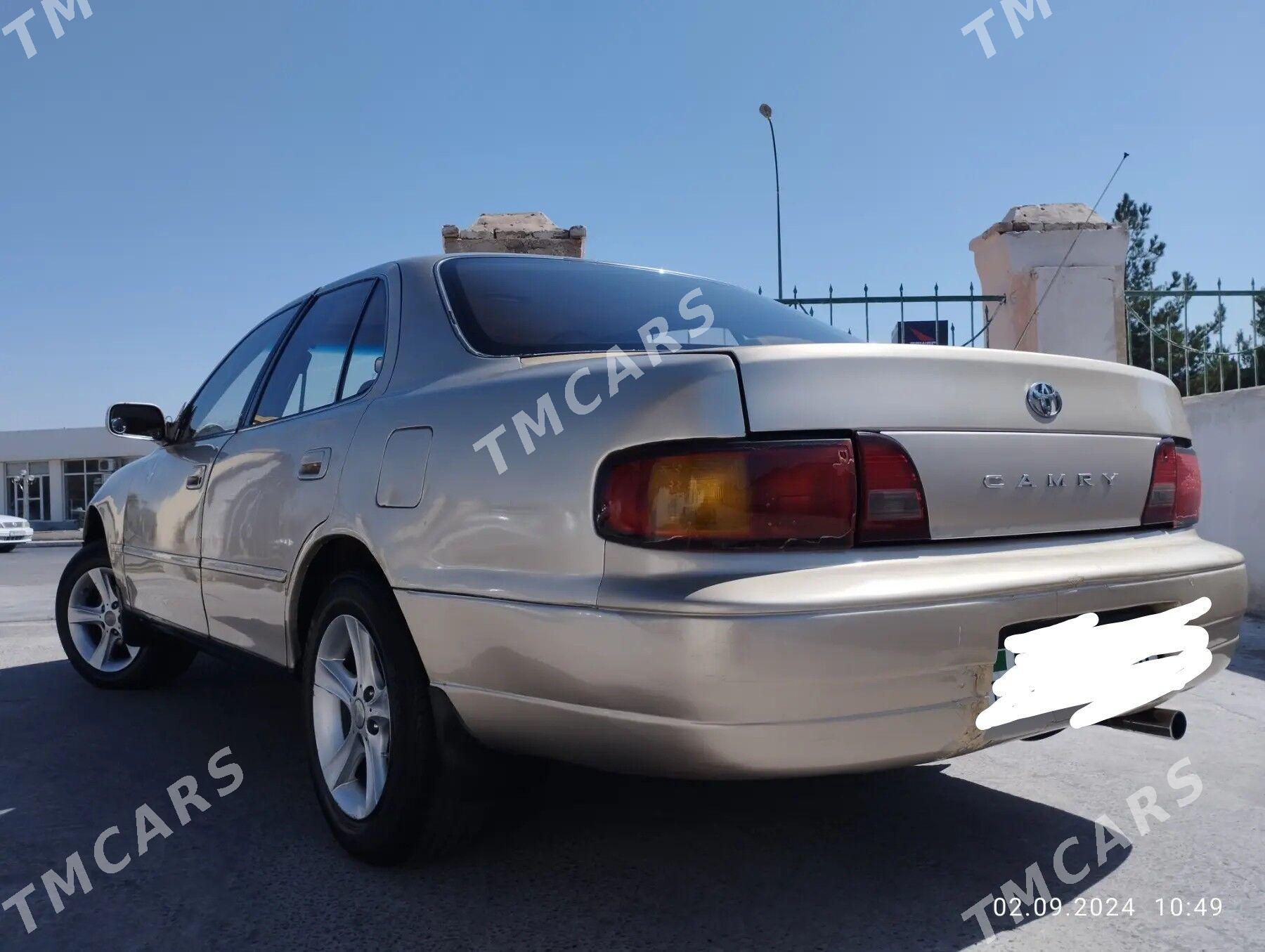 Toyota Camry 1995 - 70 000 TMT - Çärjew - img 4