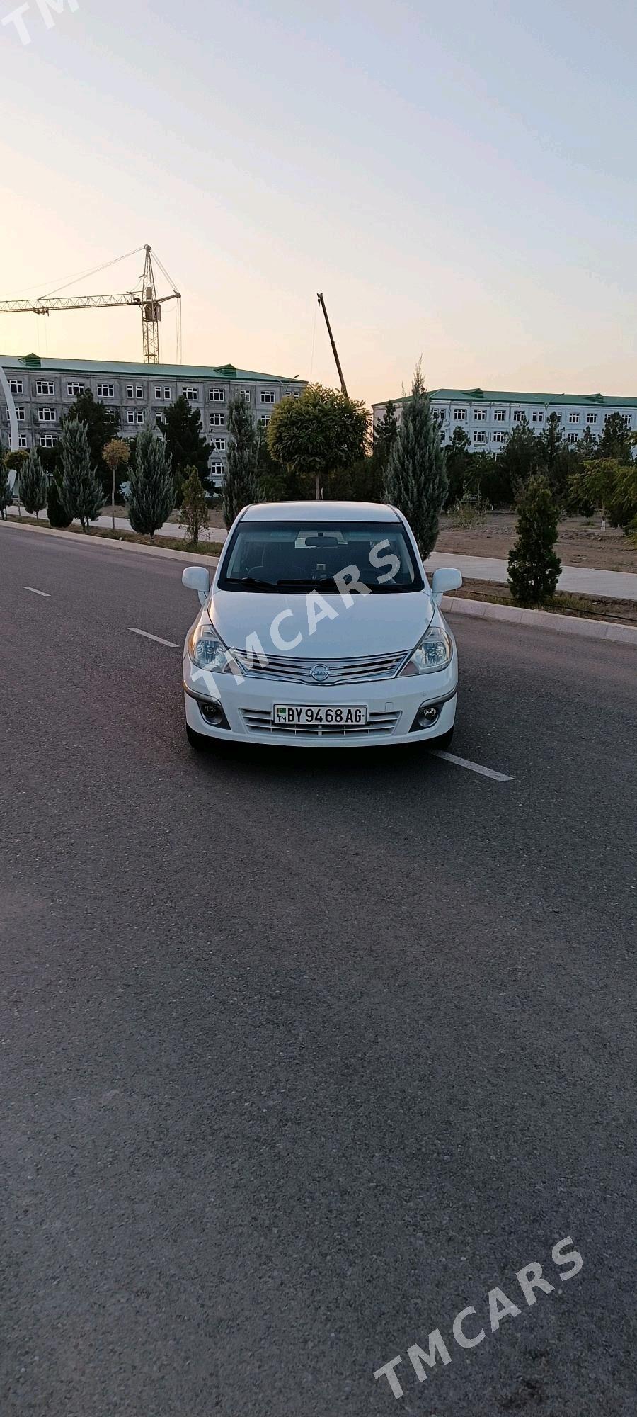 Nissan Versa 2011 - 99 500 TMT - Büzmeýin - img 2