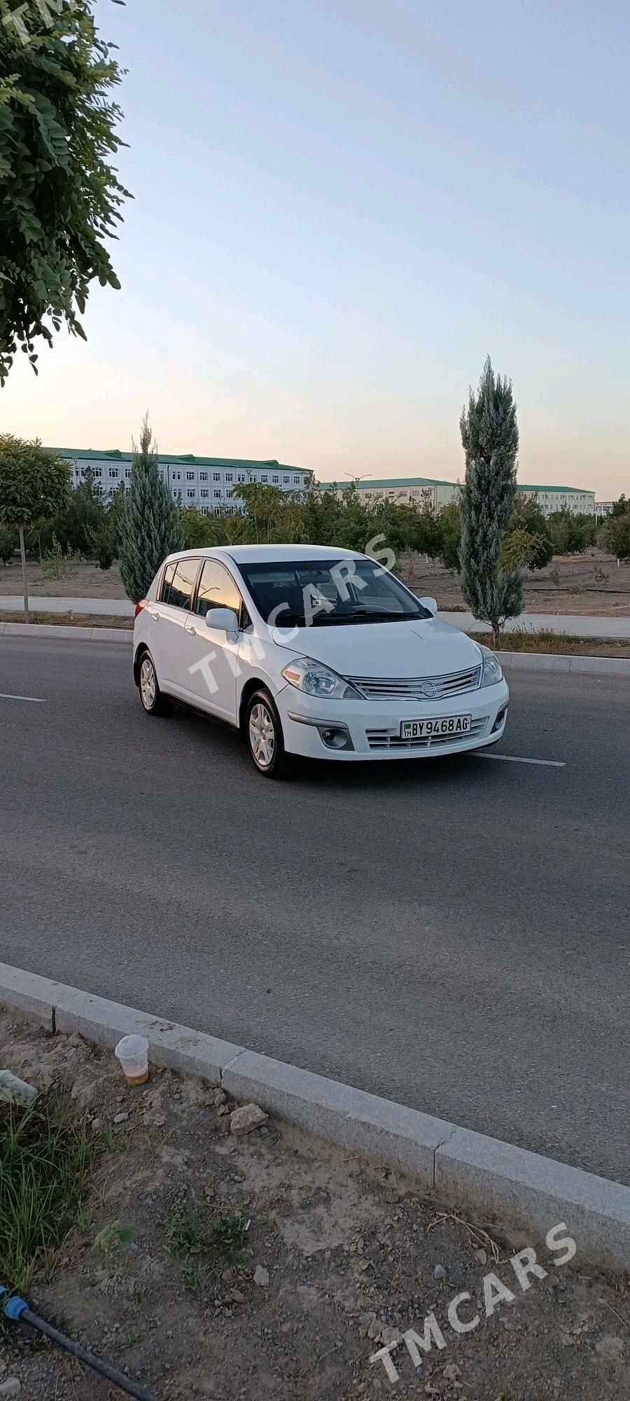 Nissan Versa 2011 - 99 500 TMT - Büzmeýin - img 3