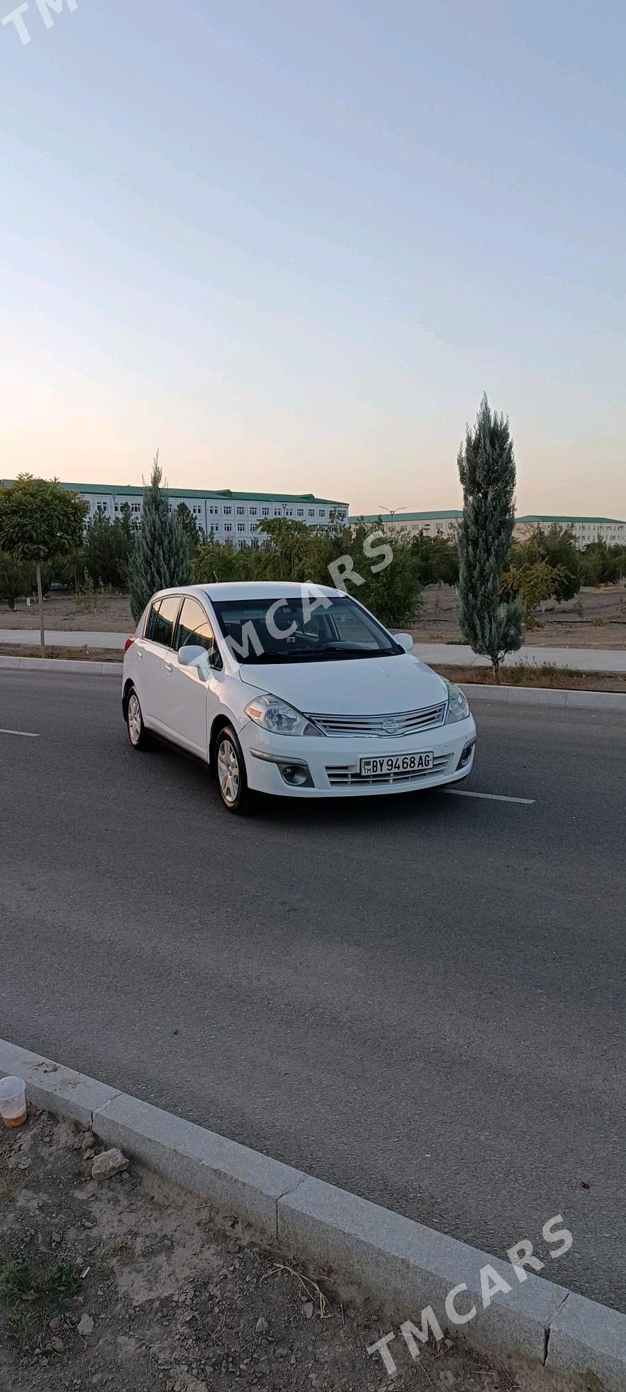 Nissan Versa 2011 - 99 500 TMT - Büzmeýin - img 9