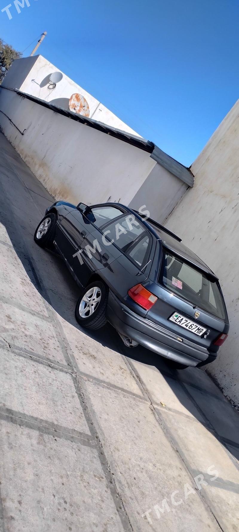 Opel Astra 1992 - 35 000 TMT - Мары - img 2