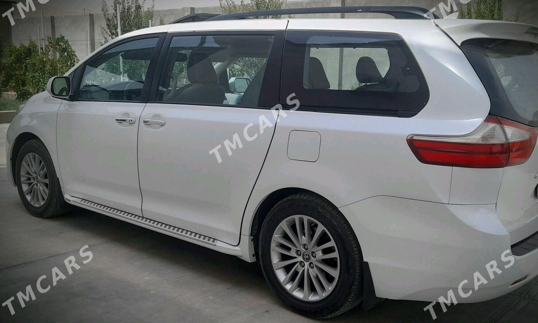 Toyota Sienna 2010 - 278 000 TMT - Ашхабад - img 3