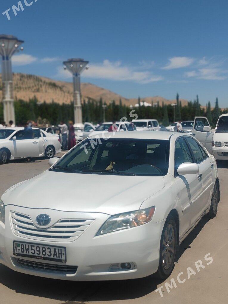 Toyota Camry 2008 - 130 000 TMT - 10 мкр - img 2