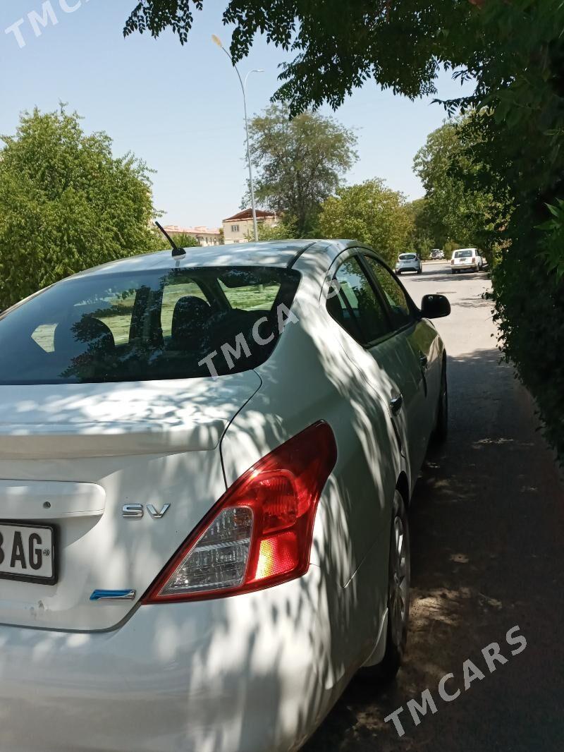 Nissan Versa 2012 - 80 000 TMT - 30 мкр - img 3