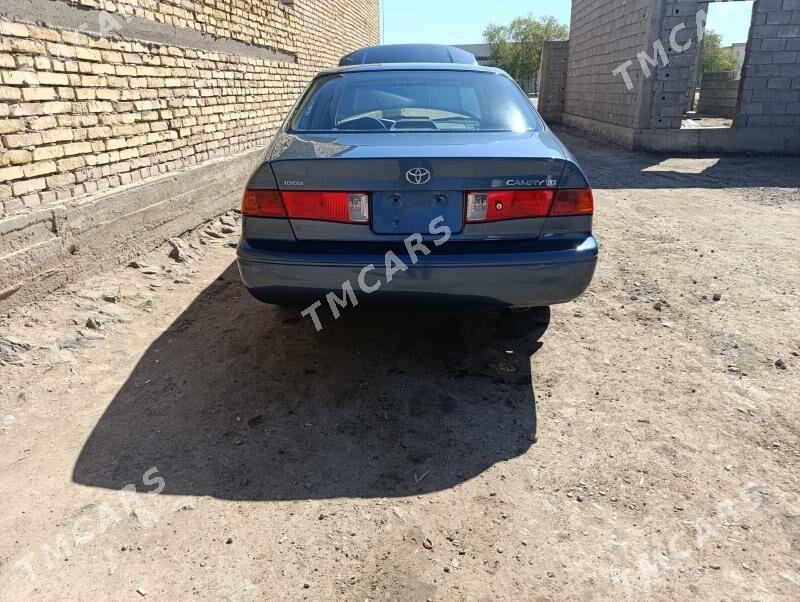 Toyota Camry 2000 - 125 000 TMT - Köneürgenç - img 4