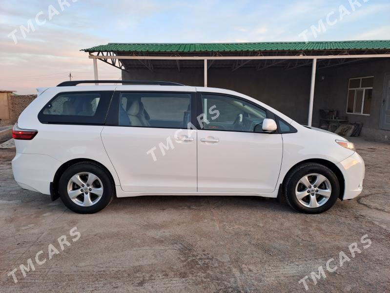 Toyota Sienna 2016 - 290 000 TMT - Tejen - img 4