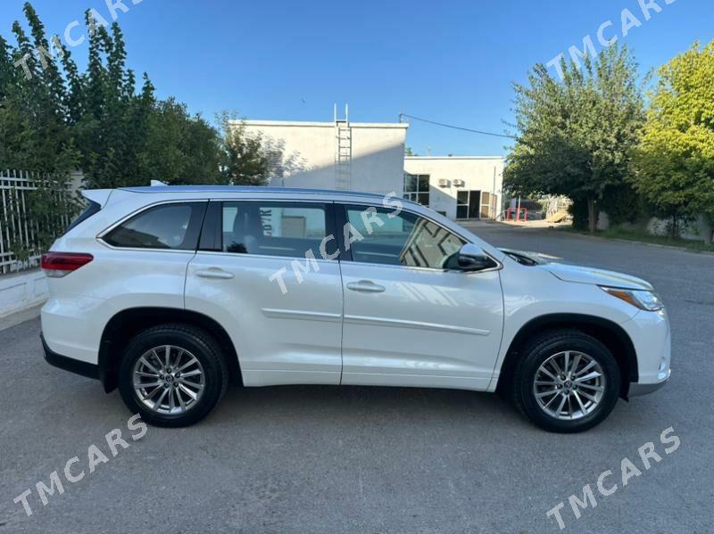 Toyota Highlander 2018 - 520 000 TMT - Aşgabat - img 4