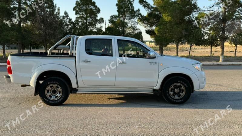 Toyota Hilux 2012 - 270 000 TMT - Sarahs - img 4