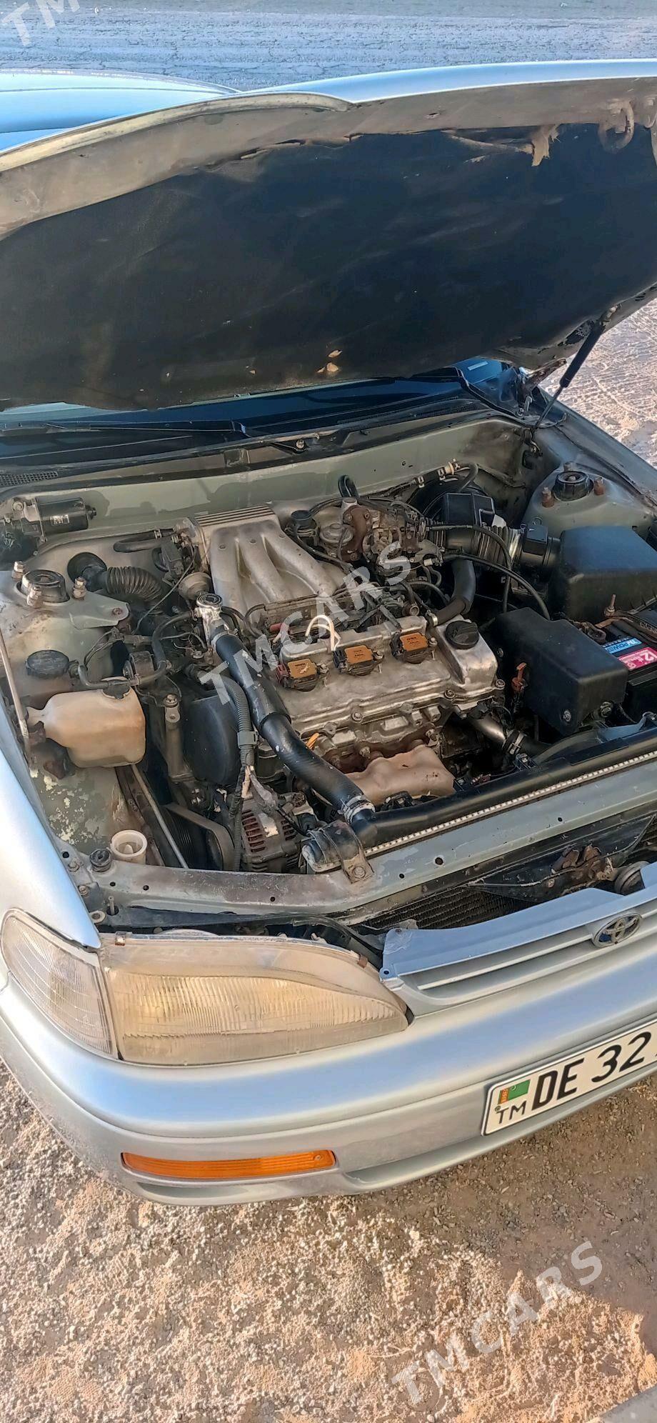 Toyota Camry 1995 - 82 000 TMT - Mary - img 5