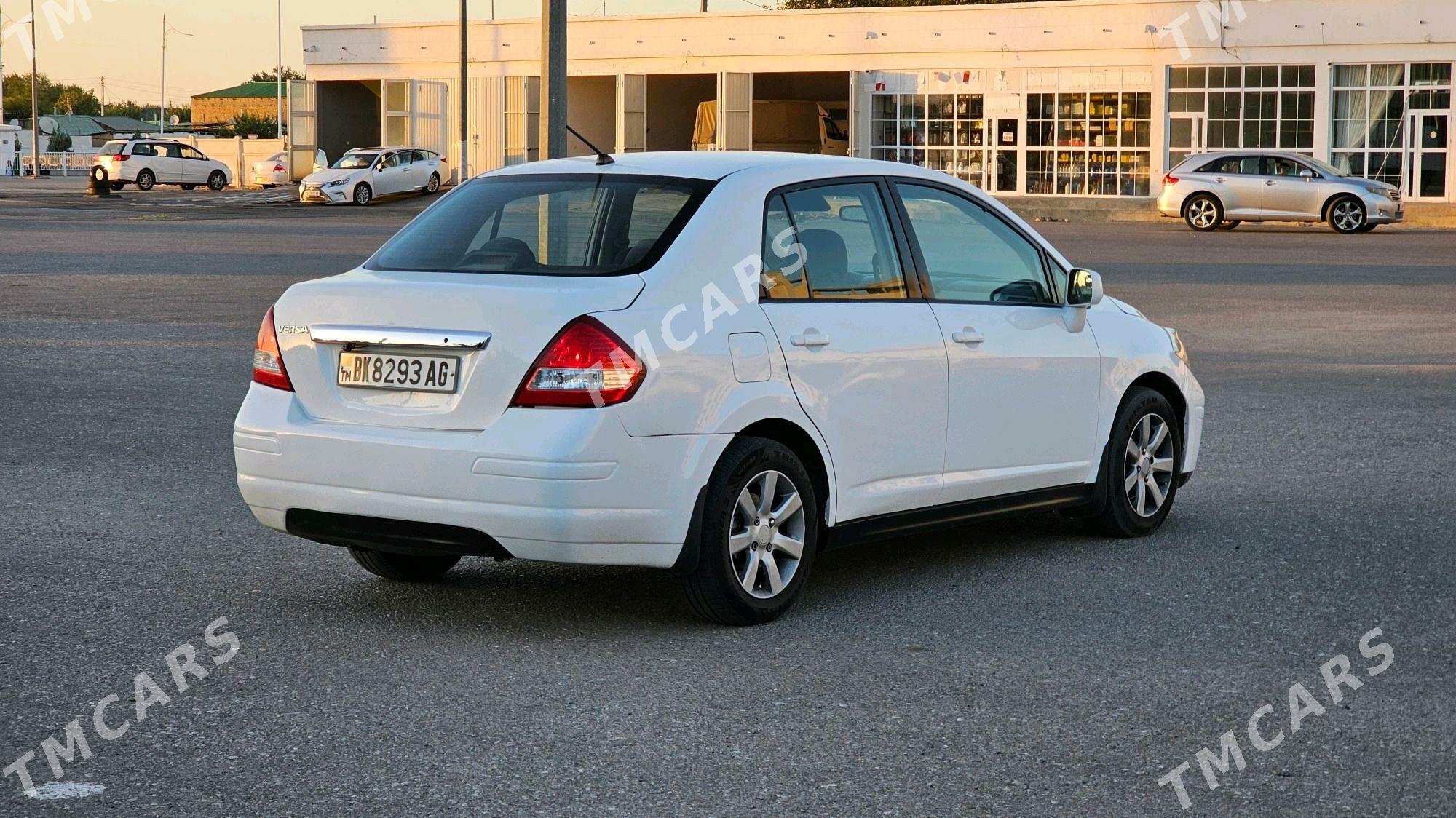 Nissan Versa 2010 - 99 000 TMT - Ашхабад - img 3