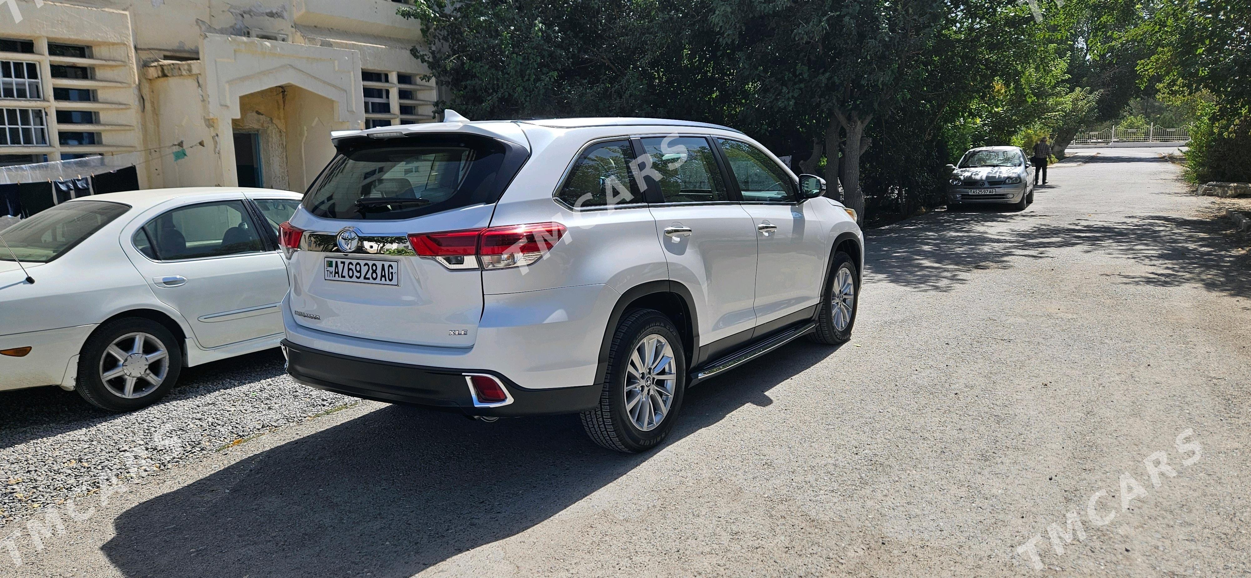 Toyota Highlander 2019 - 450 000 TMT - Ашхабад - img 3