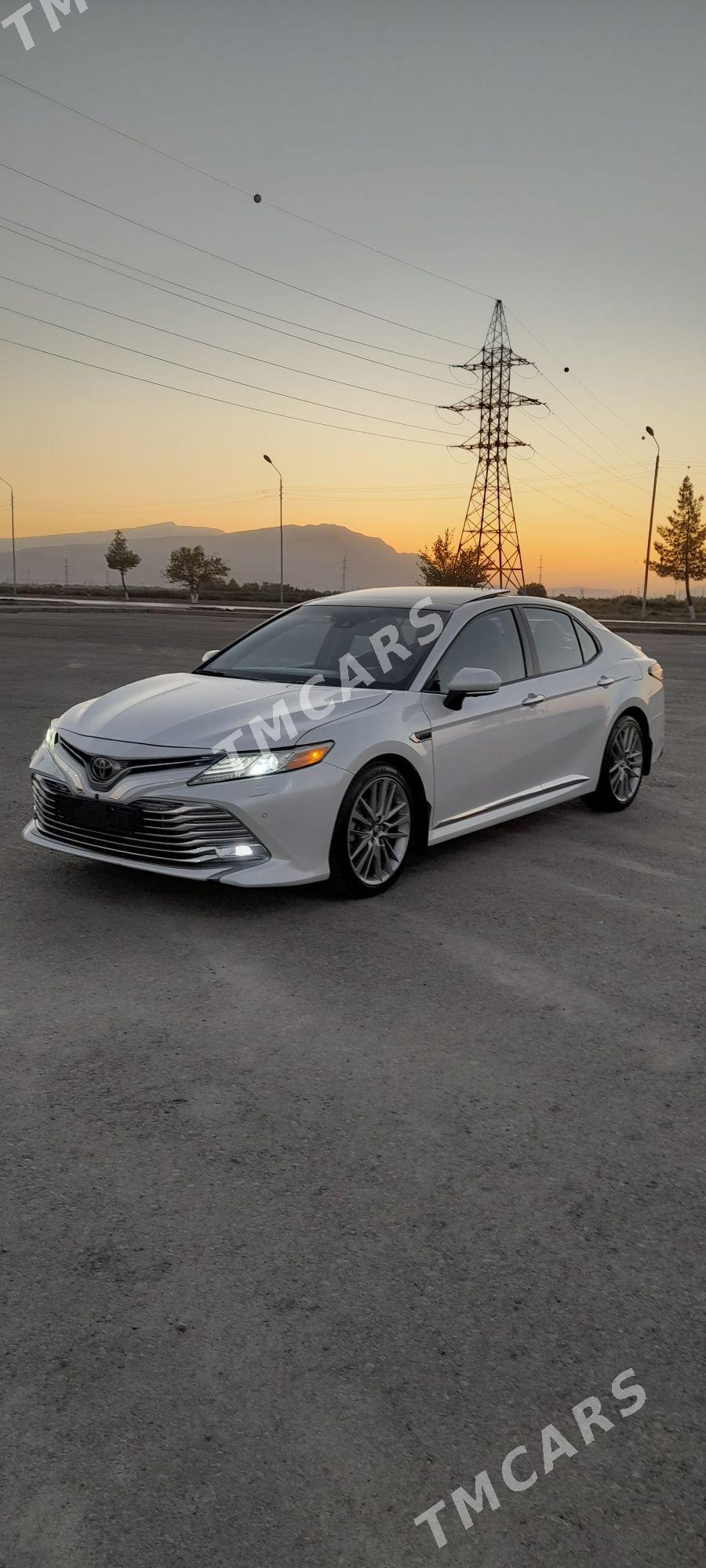 Toyota Camry 2018 - 450 000 TMT - Aşgabat - img 2