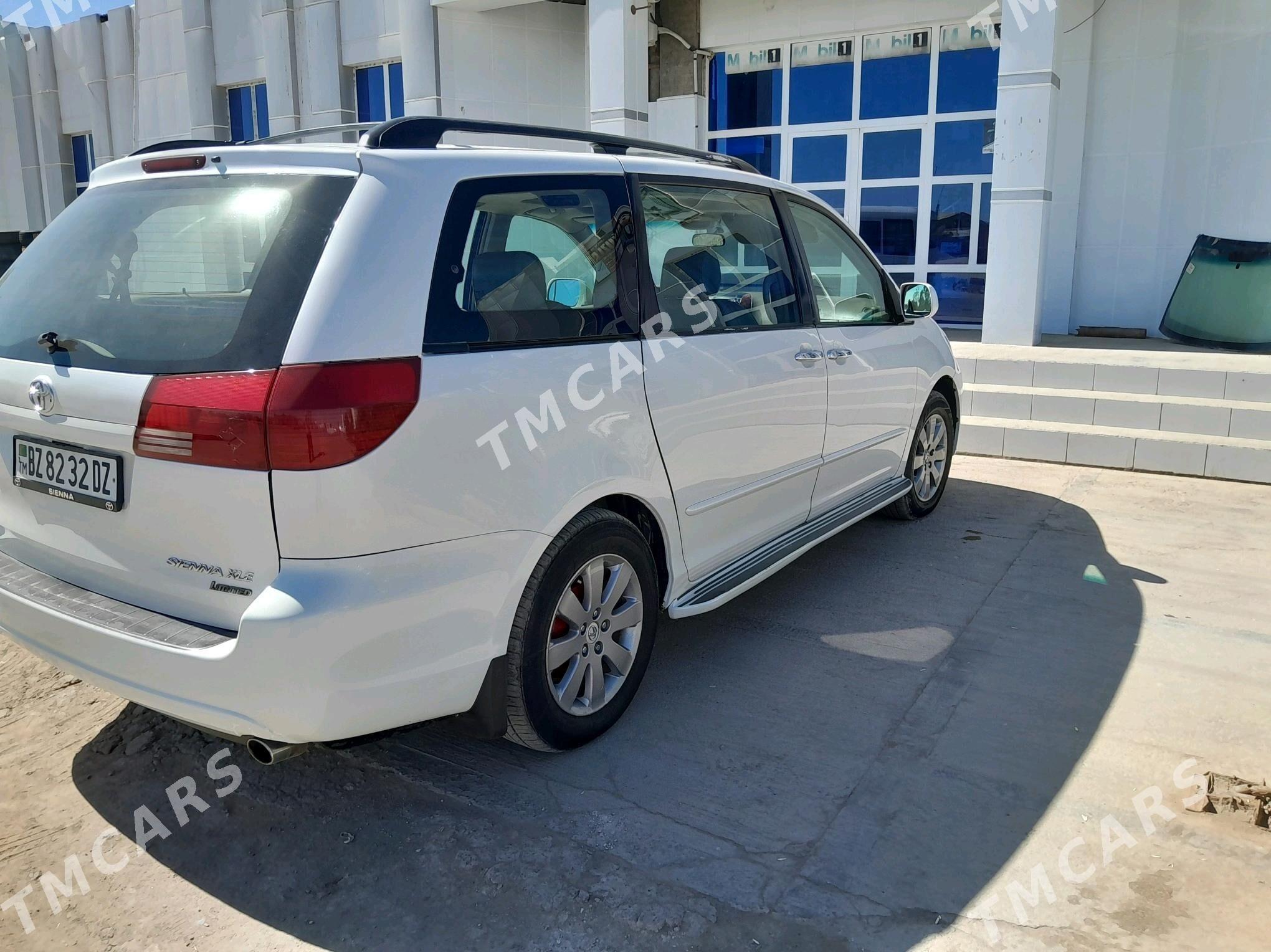 Toyota Sienna 2004 - 200 000 TMT - Гурбансолтан Едже - img 5