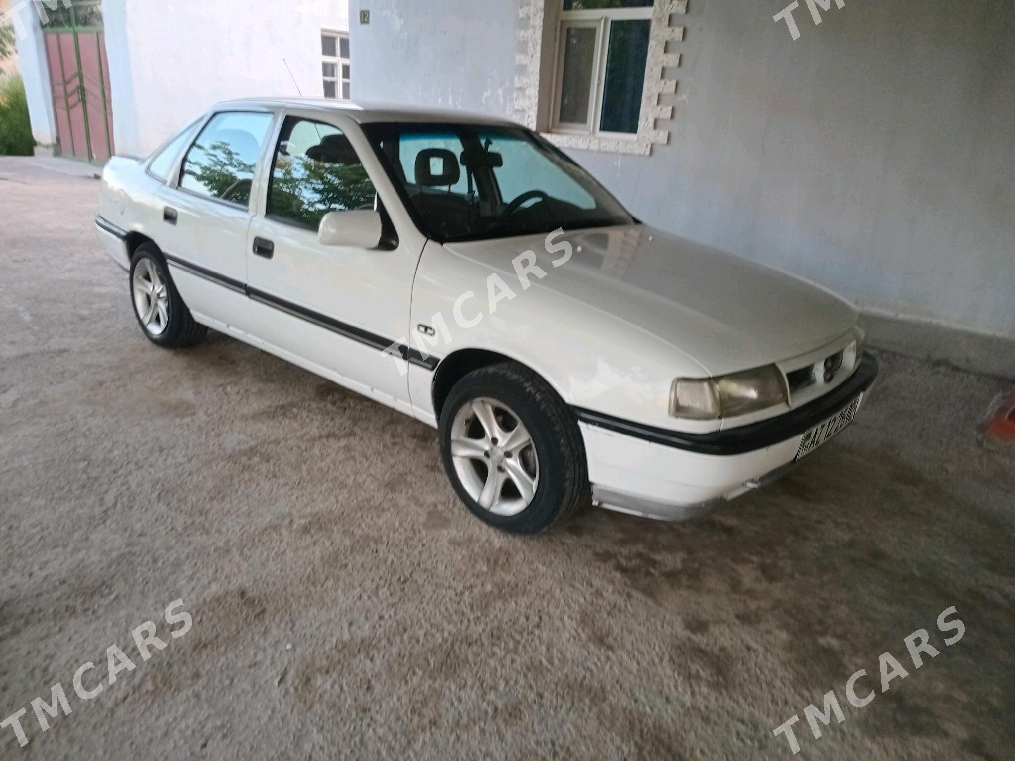 Opel Vectra 1992 - 32 000 TMT - Губадаг - img 5