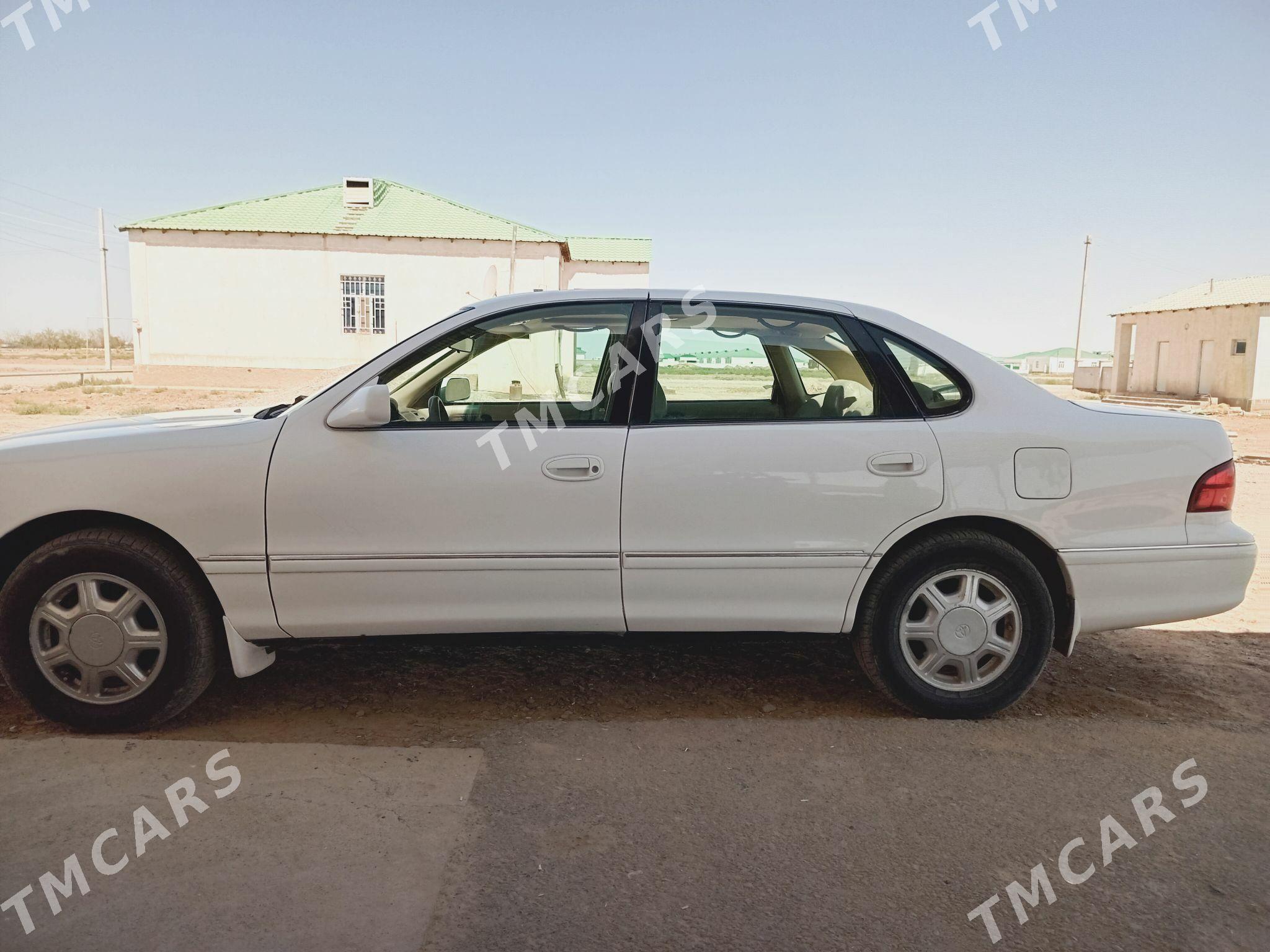 Toyota Avalon 1998 - 110 000 TMT - Ак-Бугдайский этрап - img 2