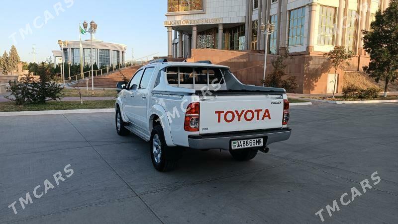 Toyota Hilux 2014 - 400 000 TMT - Мары - img 8