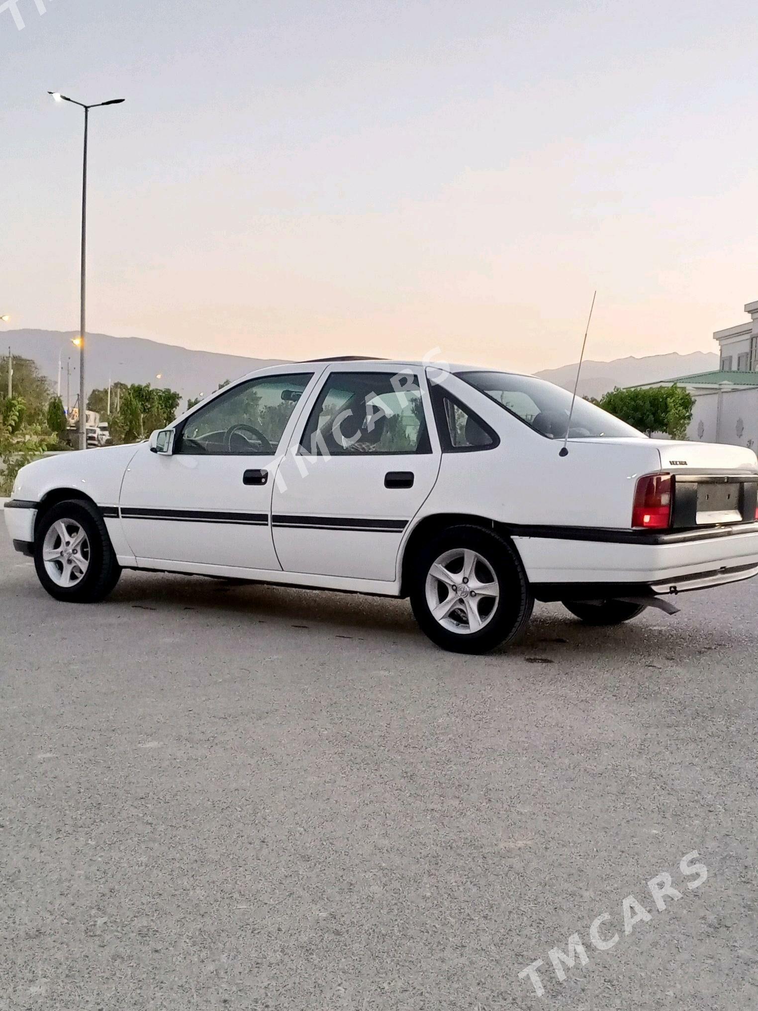 Opel Vectra 1993 - 27 500 TMT - Bäherden - img 2