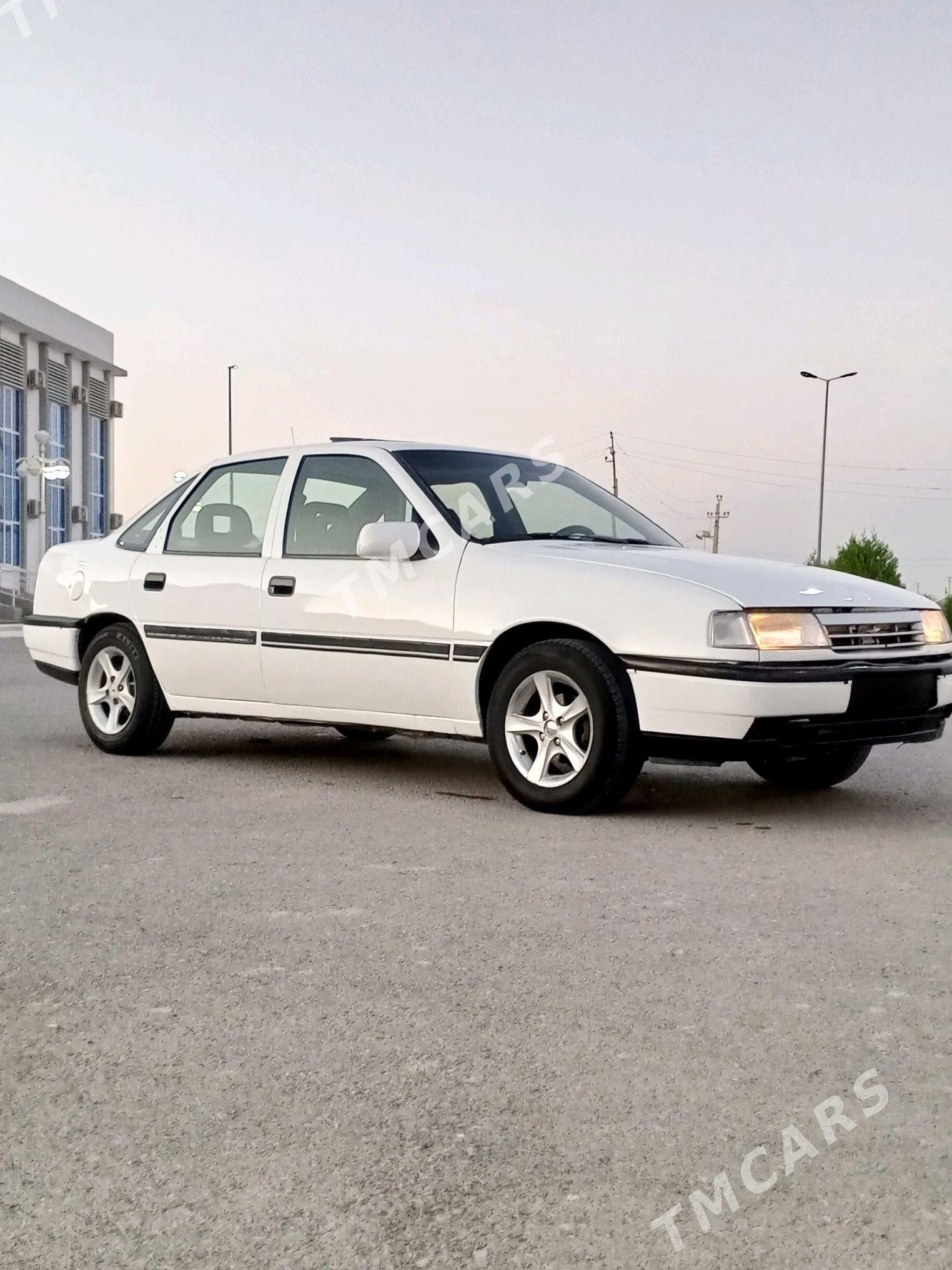 Opel Vectra 1993 - 27 500 TMT - Бахарден - img 4