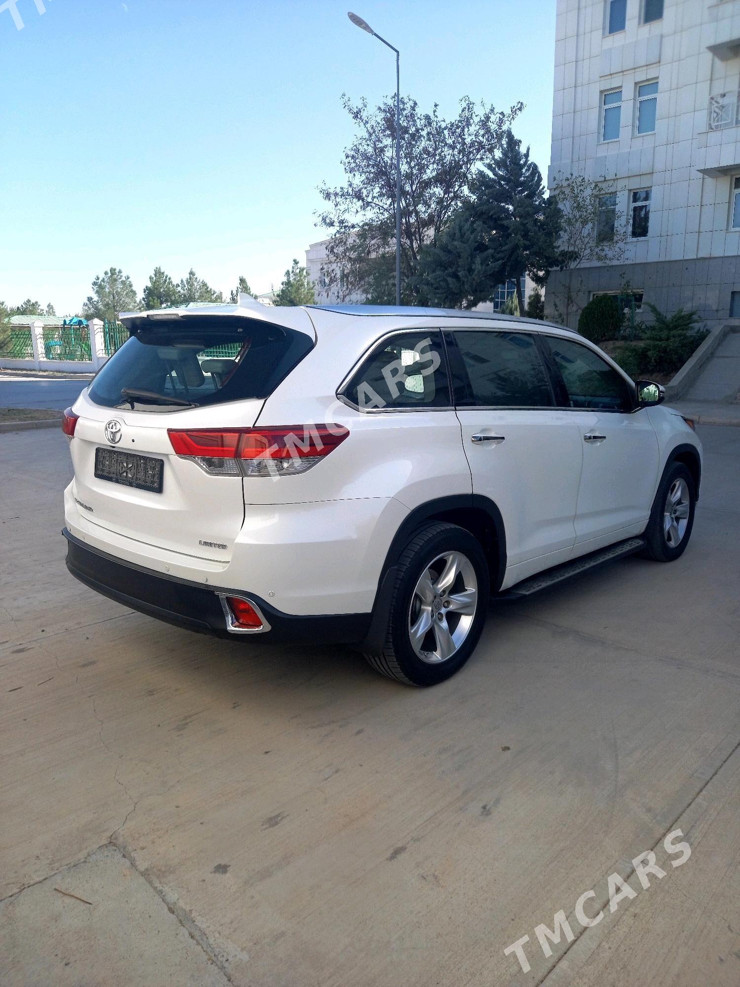 Toyota Highlander 2019 - 442 000 TMT - Гуртли - img 3