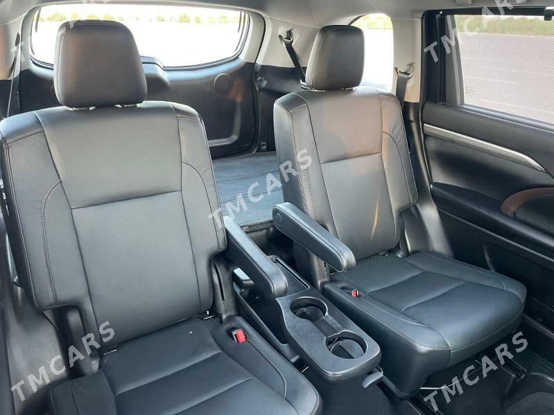 Toyota Highlander 2019 - 645 000 TMT - Ашхабад - img 10