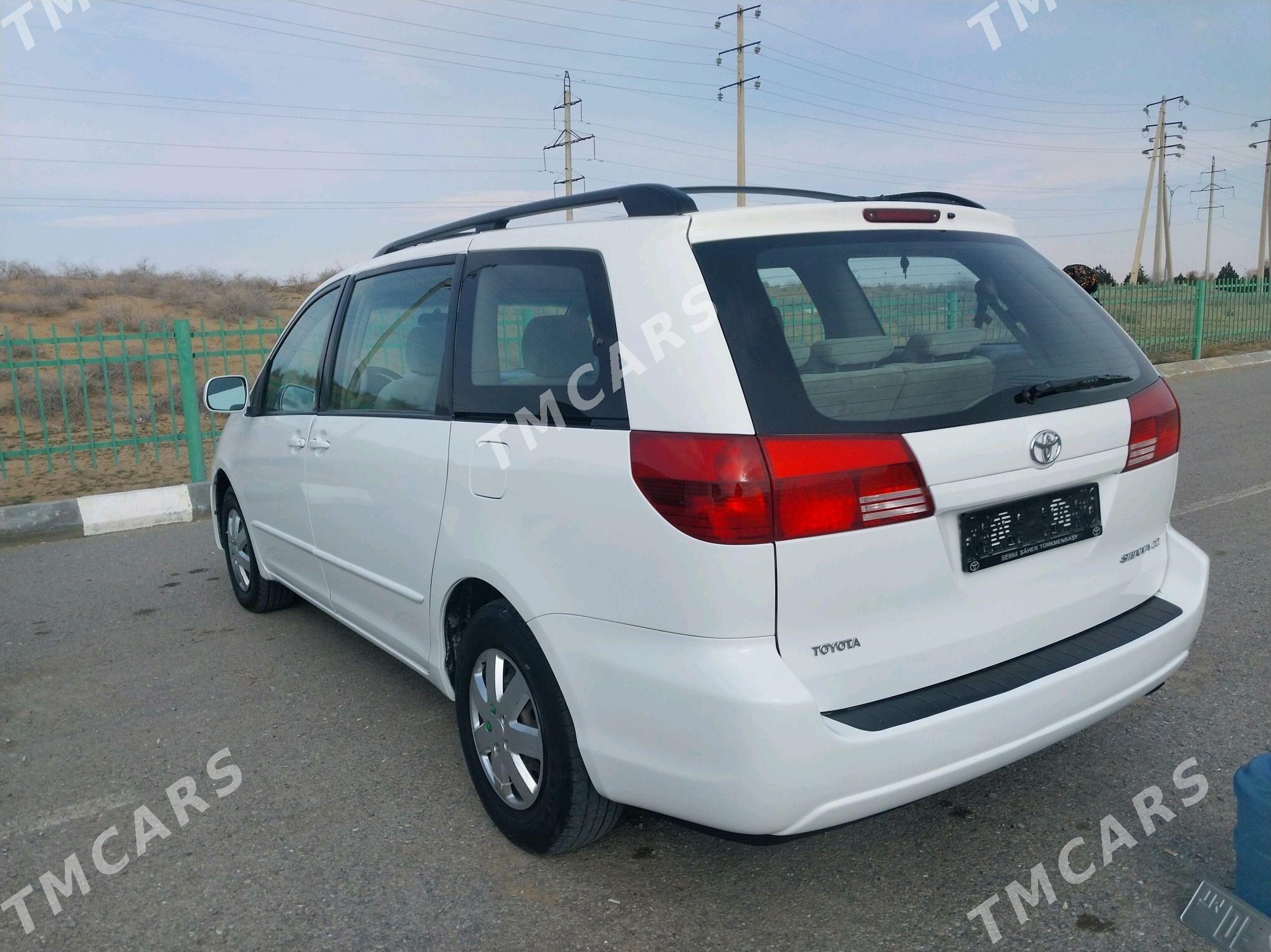 Toyota Sienna 2004 - 180 000 TMT - Чарджоу - img 4