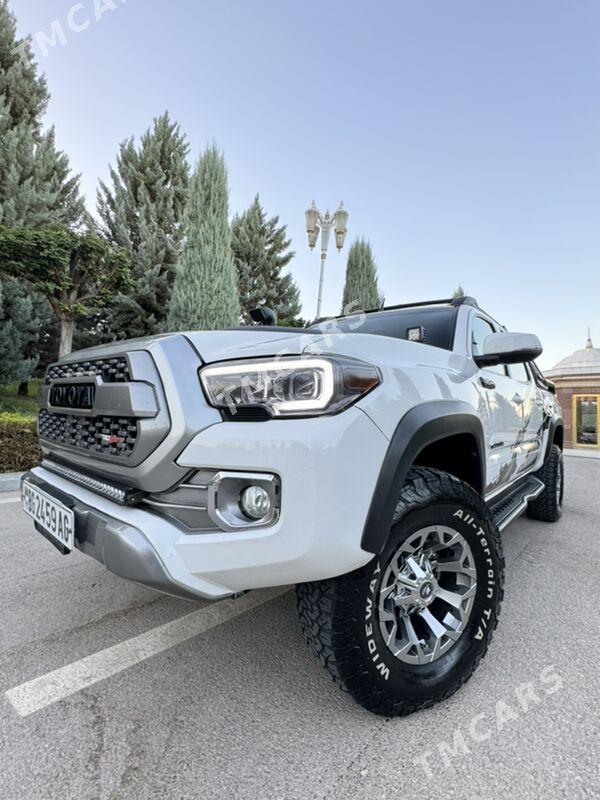 Toyota Tacoma 2017 - 450 000 TMT - Aşgabat - img 3