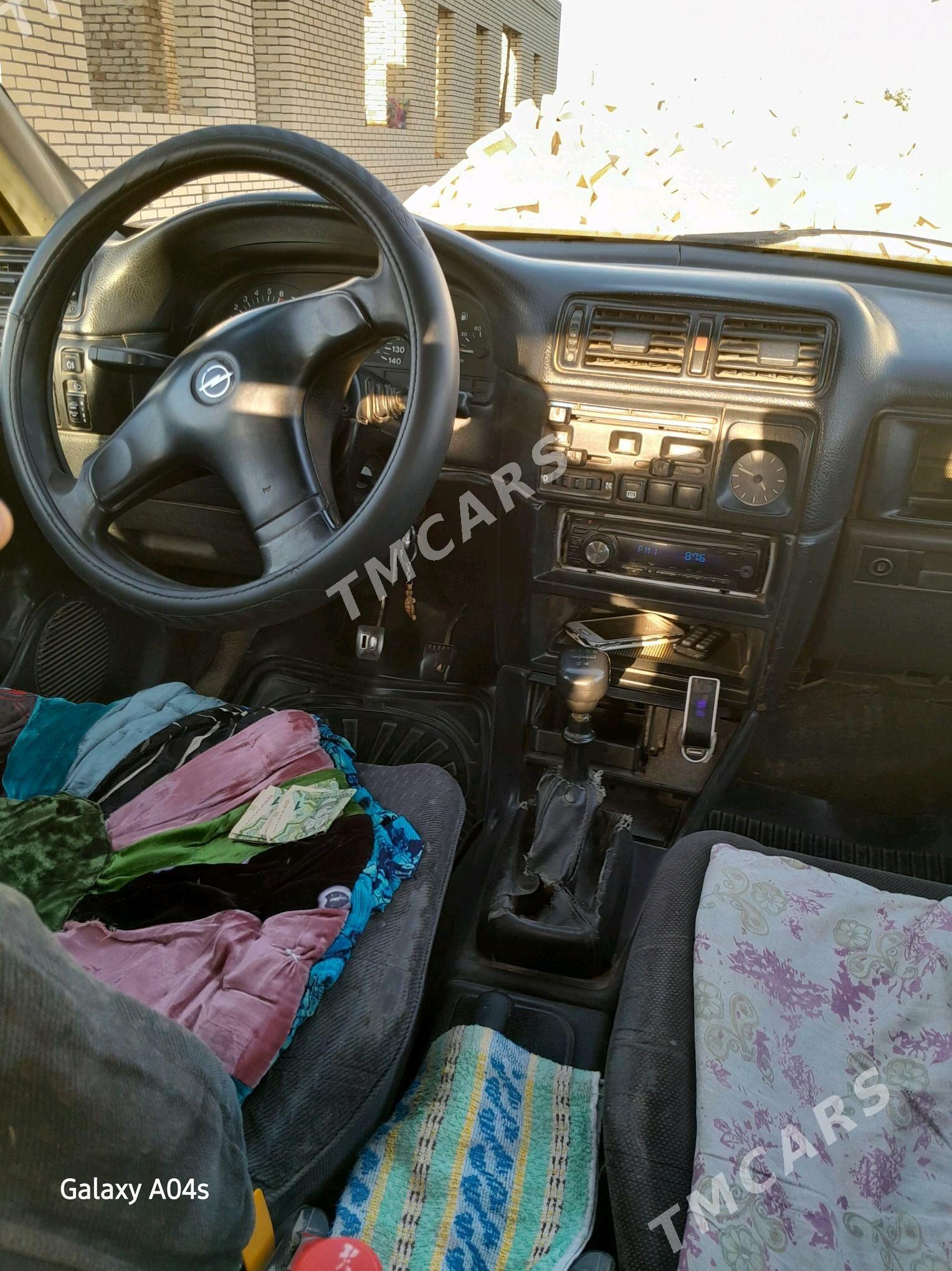 Opel Vectra 1992 - 22 000 TMT - Murgap - img 2