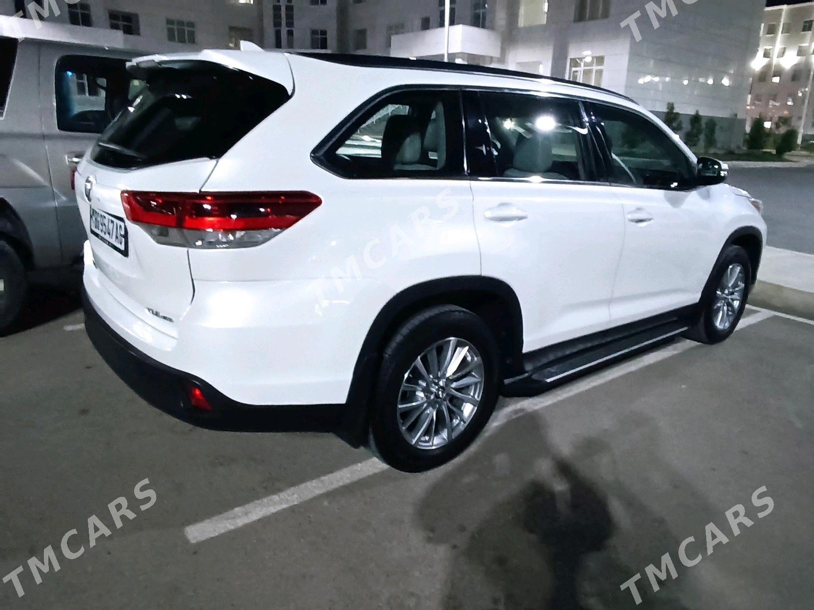 Toyota Highlander 2019 - 530 000 TMT - Олимпийский городок - img 3