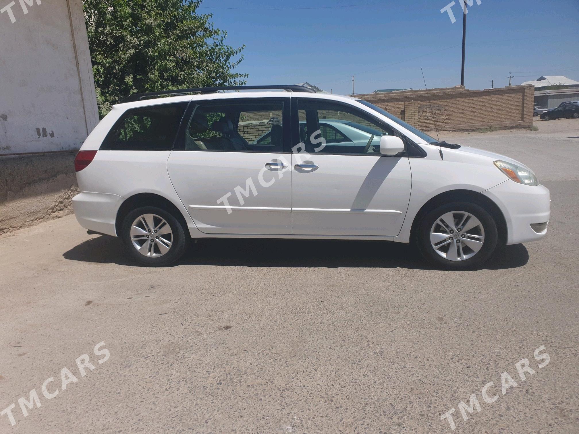 Toyota Sienna 2004 - 178 000 TMT - Mary - img 3