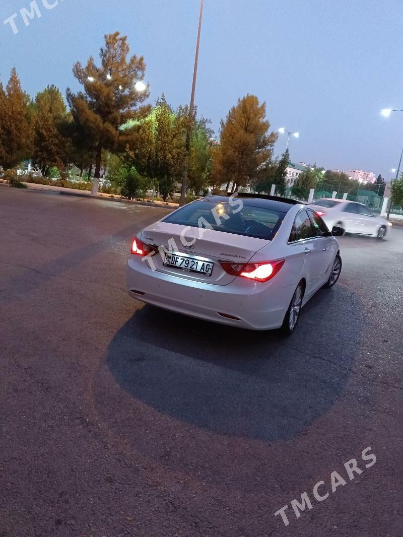 Hyundai Sonata 2011 - 165 000 TMT - Мир 2 - img 3