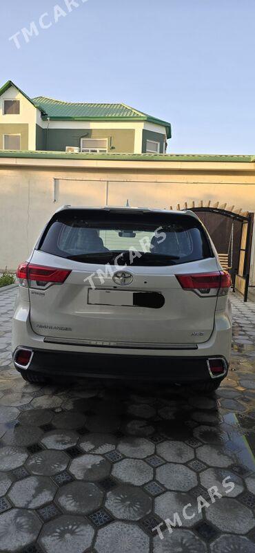 Toyota Highlander 2019 - 480 000 TMT - Aşgabat - img 2