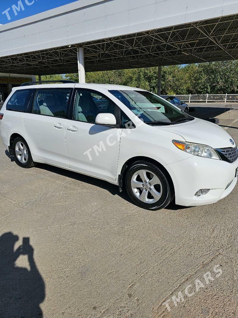 Toyota Sienna 2015 - 298 000 TMT - Aşgabat - img 3