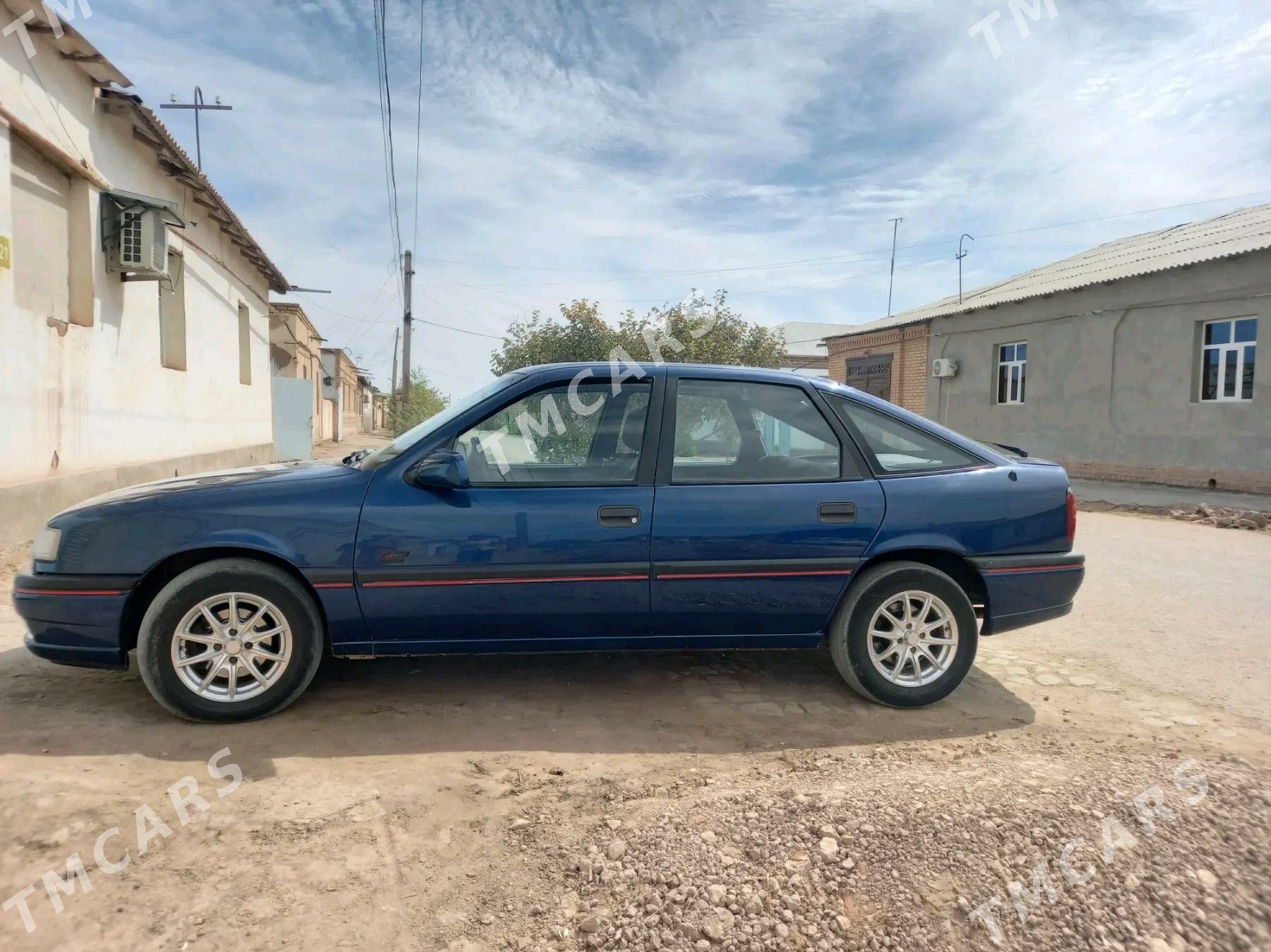 Opel Vectra 1993 - 47 000 TMT - Гороглы (Тагта) - img 3