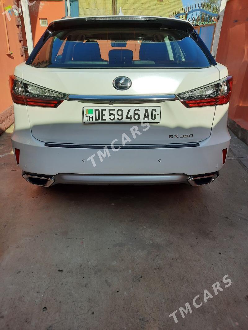 Hyundai Santa Fe 2017 - 550 000 TMT - Aşgabat - img 3