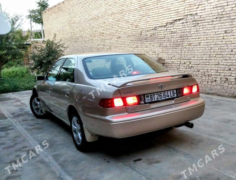 Toyota Camry 2000 - 105 000 TMT - Саят - img 2