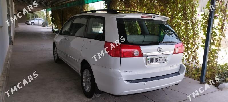 Toyota Sienna 2008 - 270 000 TMT - Дашогуз - img 4