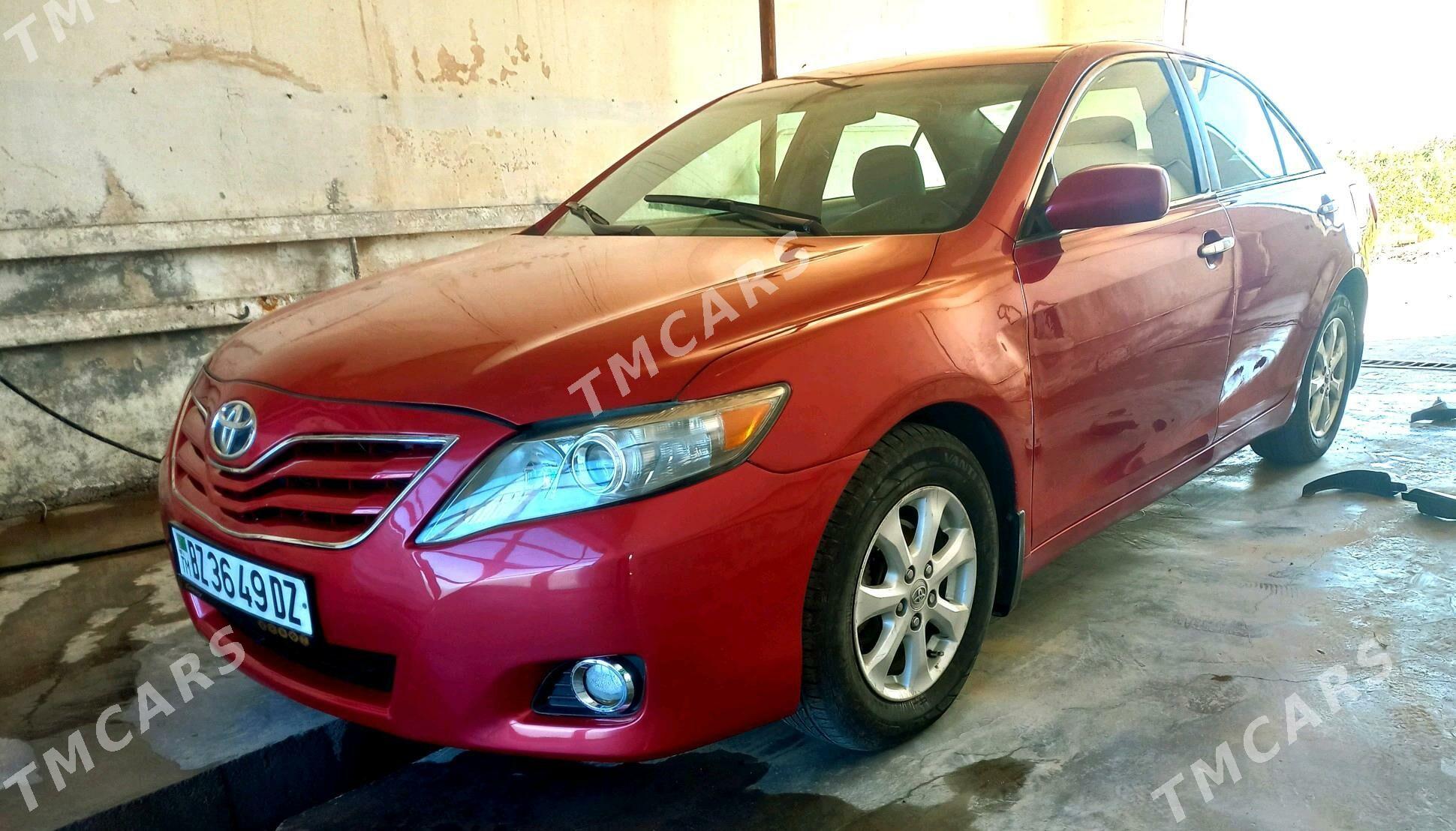 Toyota Camry 2010 - 148 000 TMT - Дашогуз - img 3