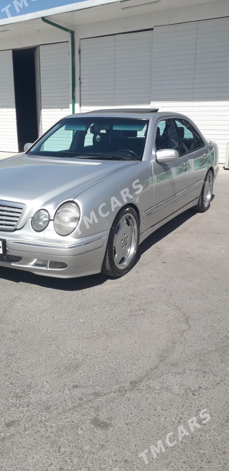 Mercedes-Benz E320 2000 - 140 000 TMT - Анев - img 10