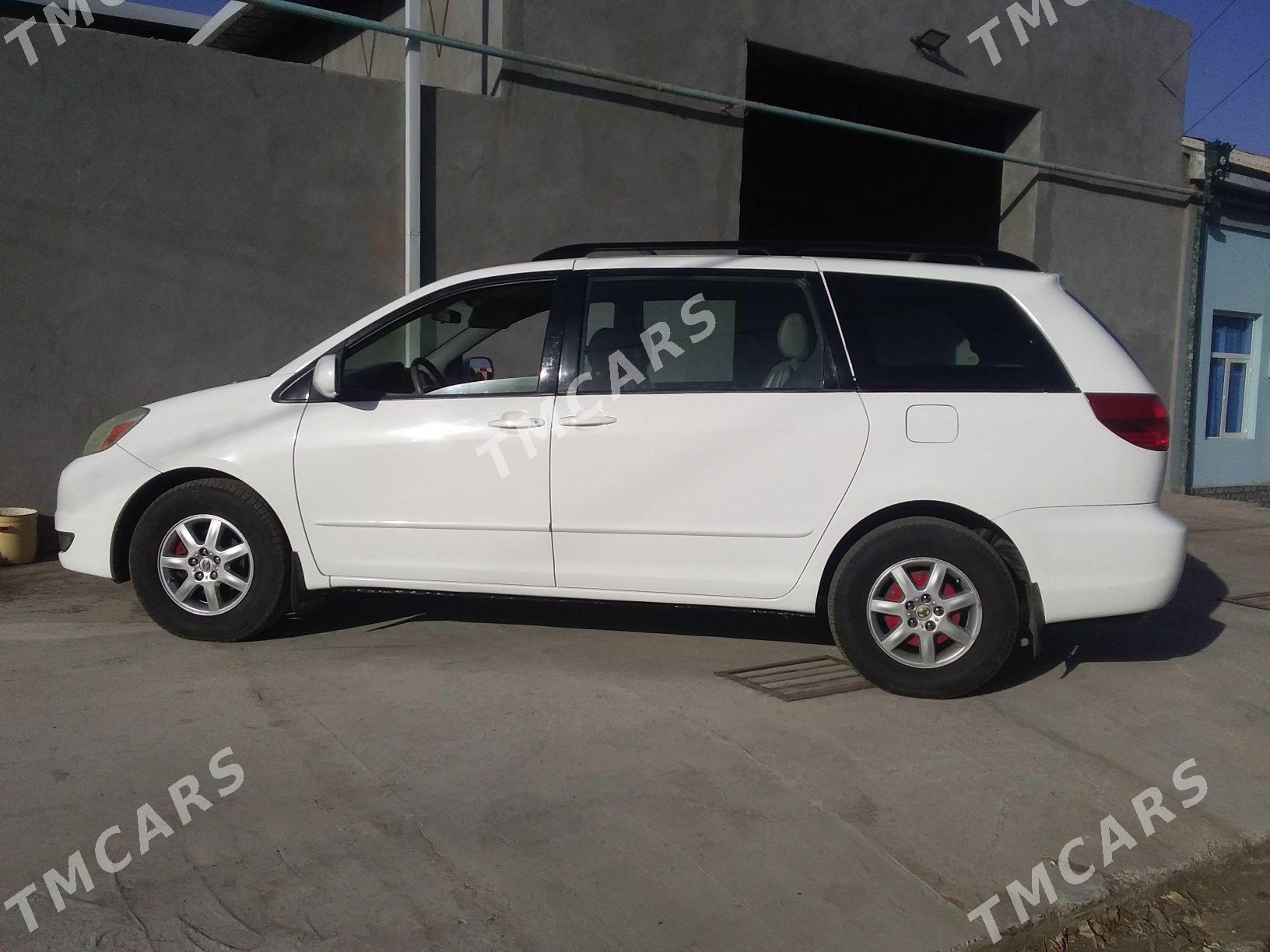 Toyota Sienna 2004 - 189 000 TMT - Дянев - img 2