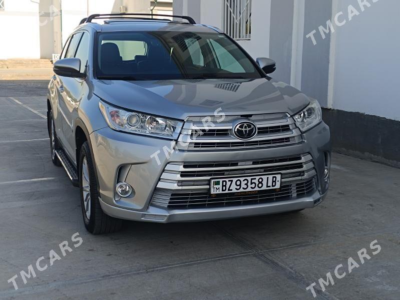 Toyota Highlander 2019 - 480 000 TMT - Туркменабат - img 2