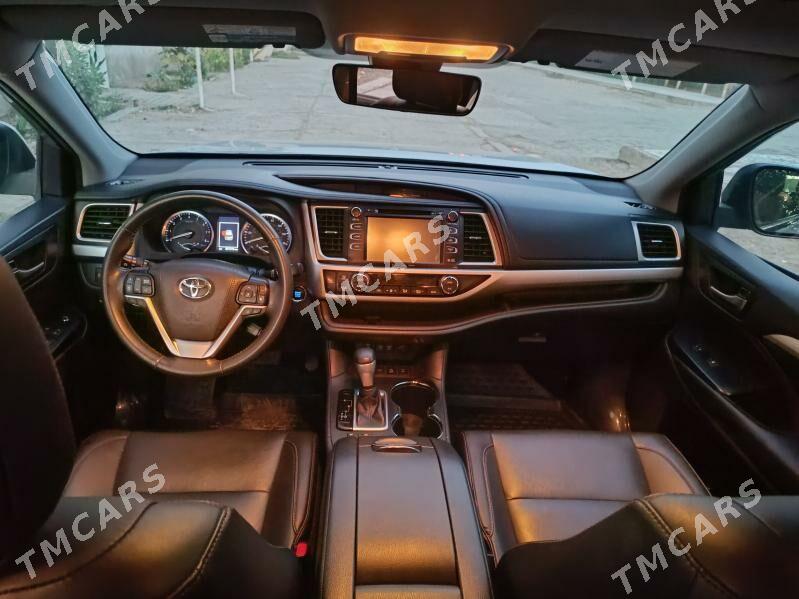 Toyota Highlander 2019 - 480 000 TMT - Türkmenabat - img 8