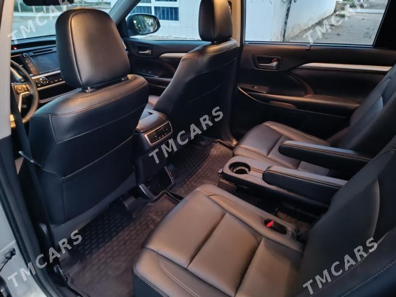 Toyota Highlander 2019 - 480 000 TMT - Türkmenabat - img 9