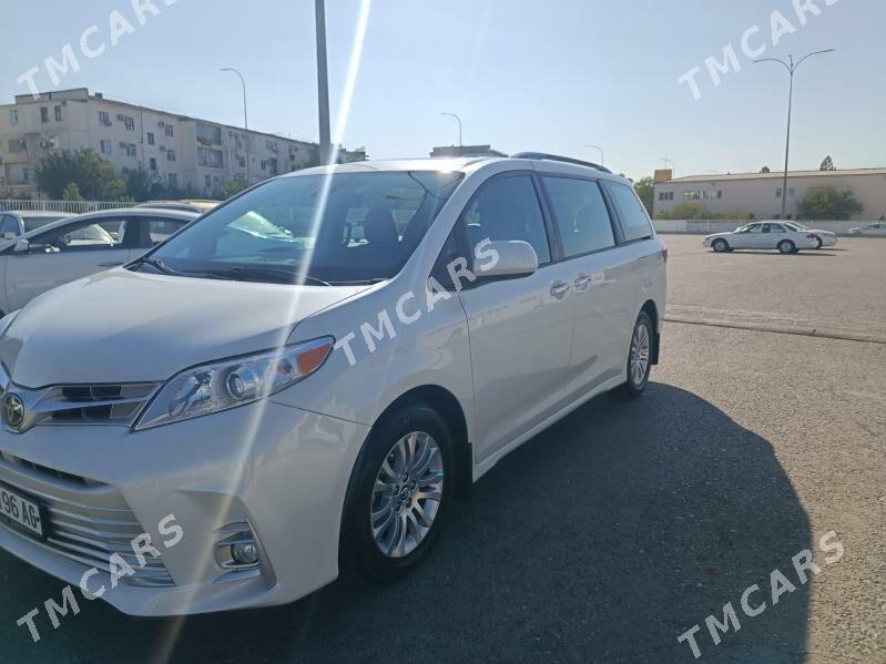 Toyota Sienna 2018 - 500 000 TMT - Aşgabat - img 2