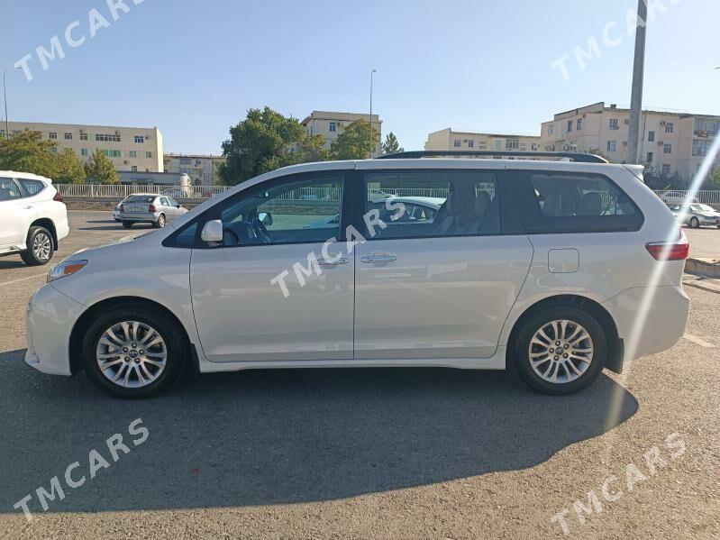 Toyota Sienna 2018 - 500 000 TMT - Aşgabat - img 3