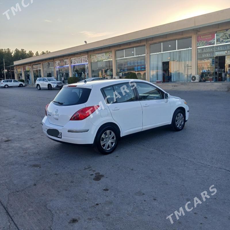 Nissan Versa 2010 - 99 000 TMT - Ашхабад - img 4