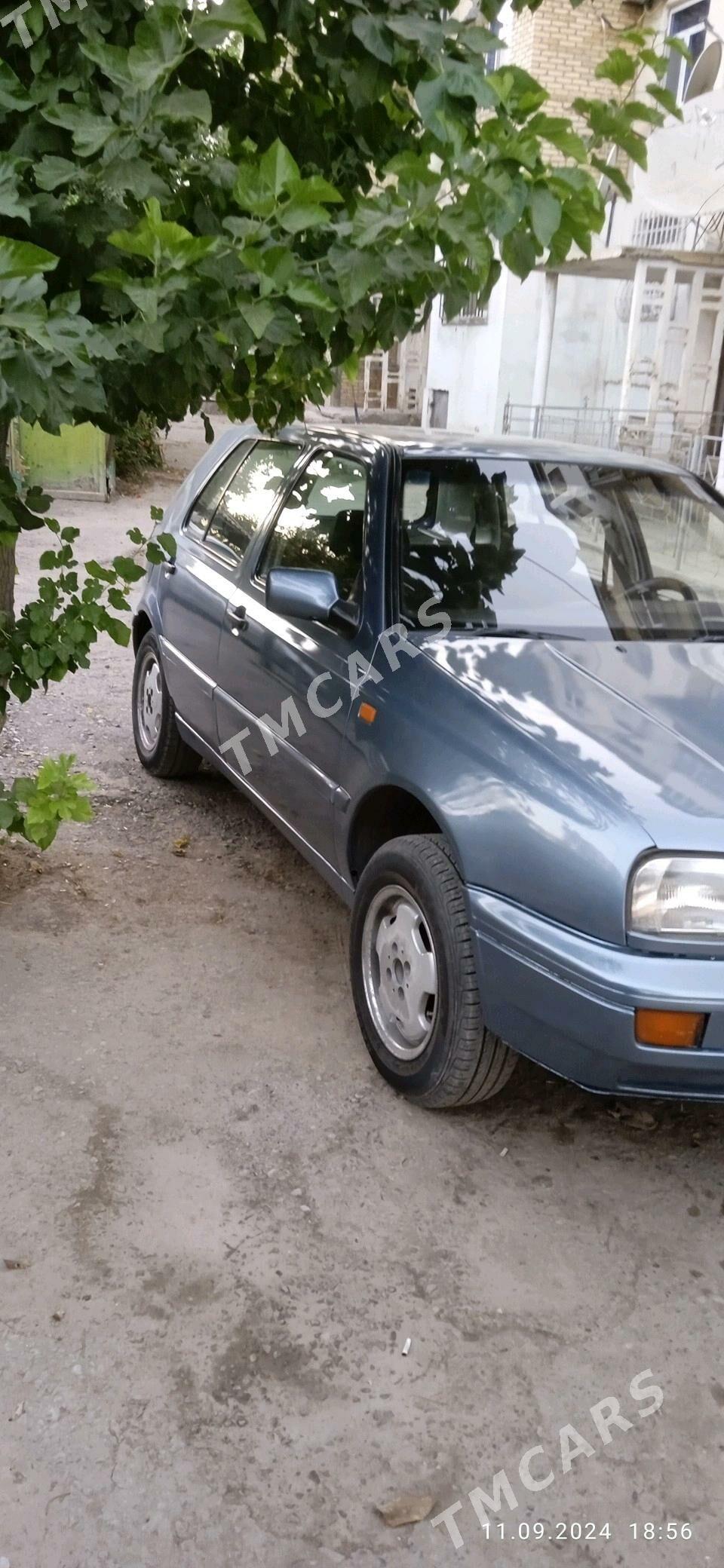 Volkswagen Golf 1992 - 38 000 TMT - Туркменабат - img 3