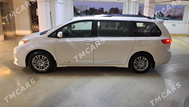 Toyota Sienna 2020 - 540 000 TMT - Аркадаг - img 3