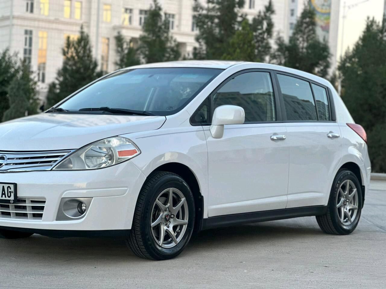 Nissan Versa 2010 - 114 000 TMT - Ашхабад - img 3