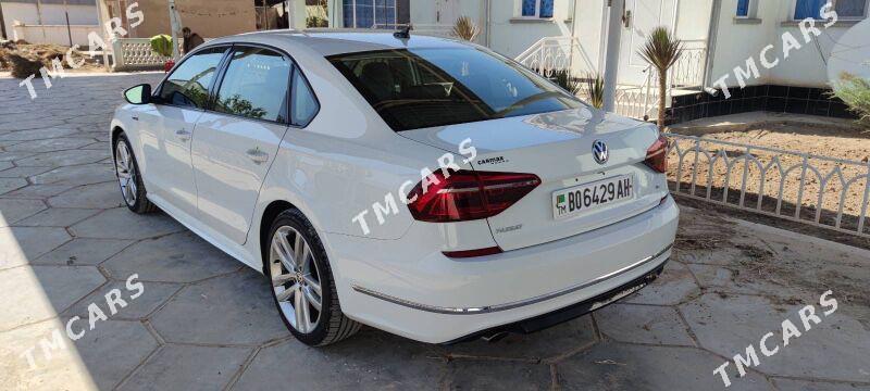 Volkswagen Passat 2018 - 250 000 TMT - Aşgabat - img 5