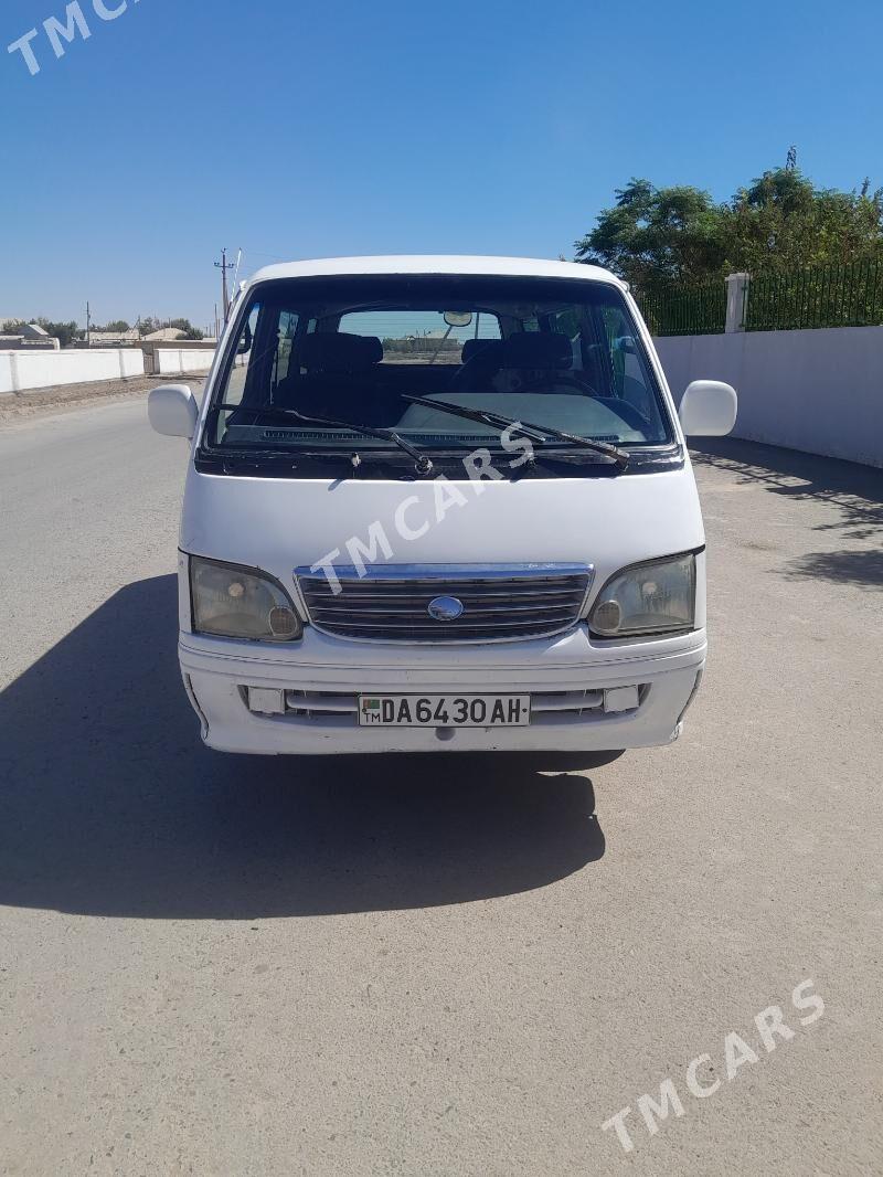 Toyota Hiace 1996 - 44 000 TMT - Бабадайхан - img 2